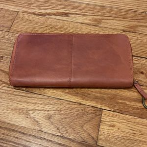 Lucky Brand zip around wallet